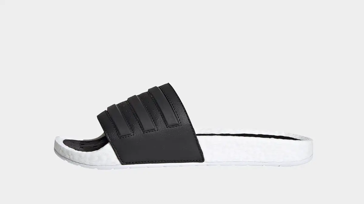 Adidas: Badelatschen „Boost Adilette“ offiziell vorgestellt