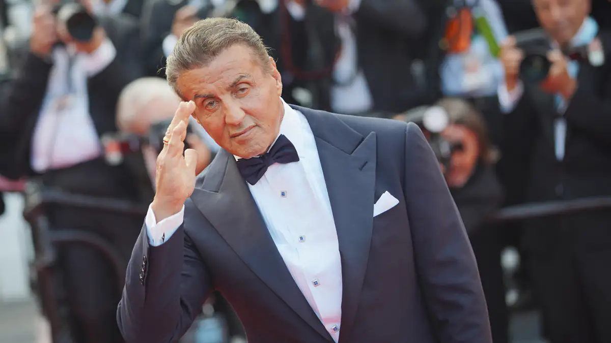 Sylvester Stallone zeigt sich am Set von „The Expendables 4“