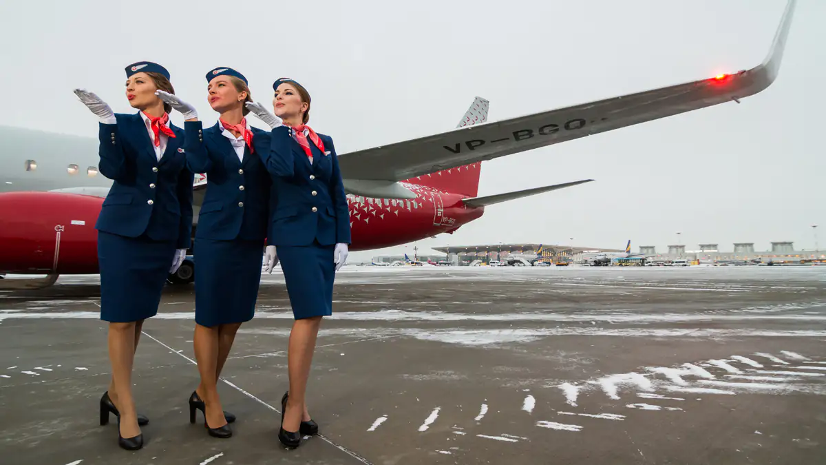 Diese Bedeutungen stecken hinter den geheimen Codes der Flugbegleiter