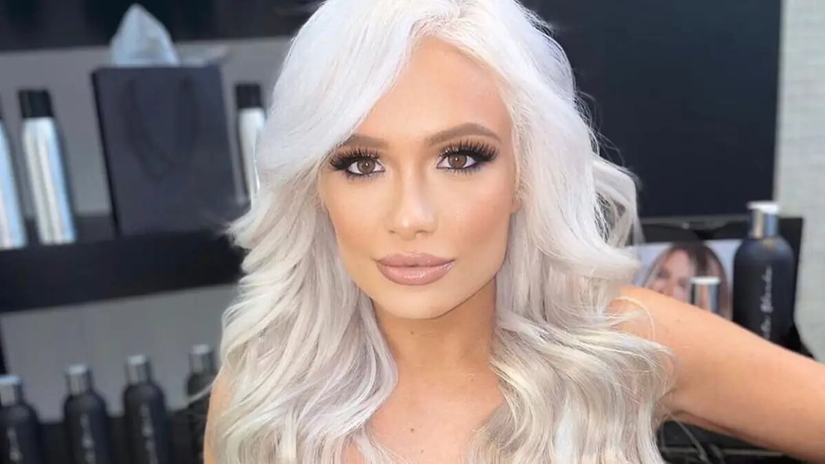 Wrestling-Star halbnackt: Scarlett Bordeaux lässt Hüllen fallen