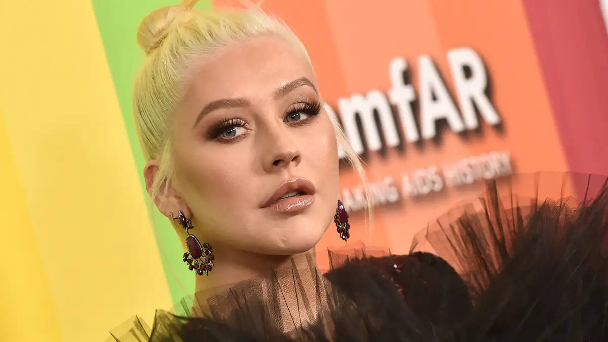 Christina Aguilera betört im hautengen Latex-Kleid