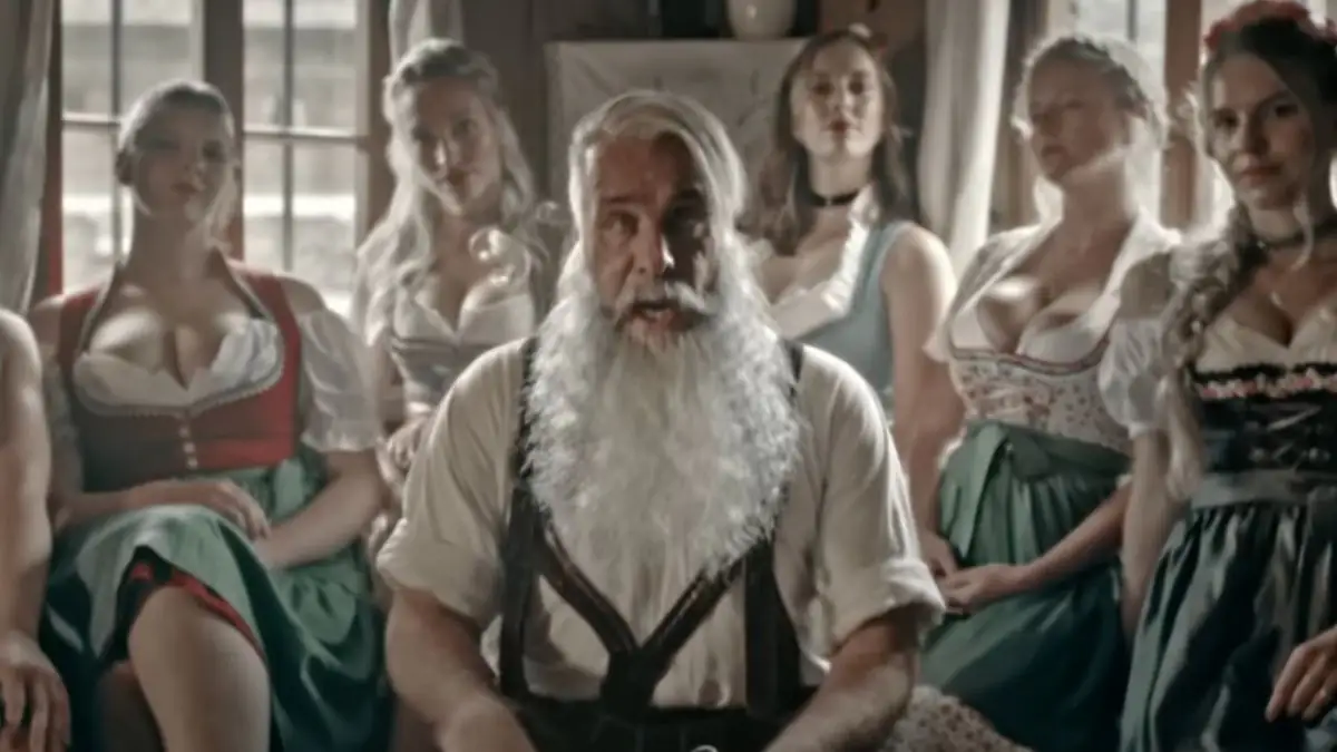 „Dicke T*tten“: Neues Rammstein-Video sorgt für Diskussionen