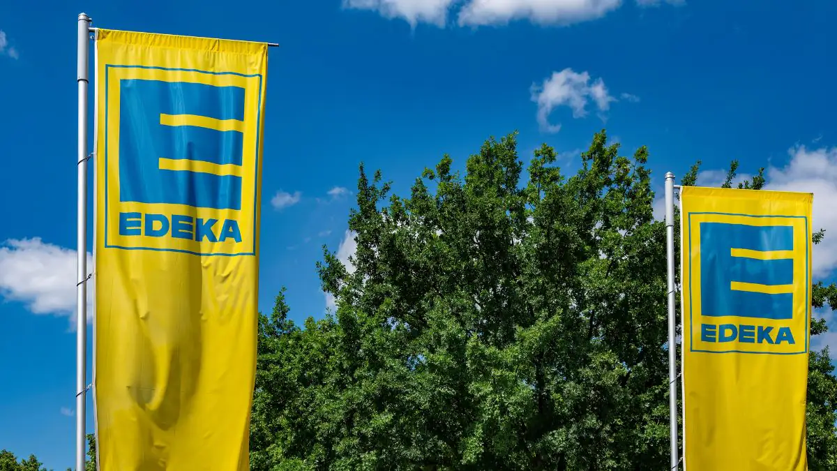 „Du bist nicht komplett verpeilt?“: Bizarre Edeka-Stellenanzeige schockiert das Netz