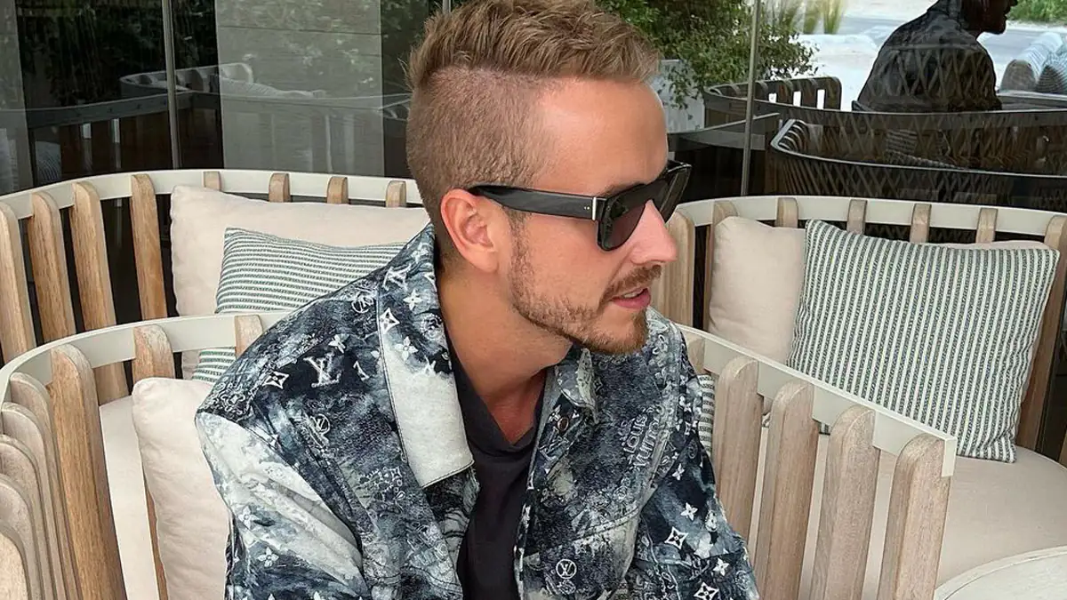 Für Bibi: Julian Claßen überrascht Fans mit Video