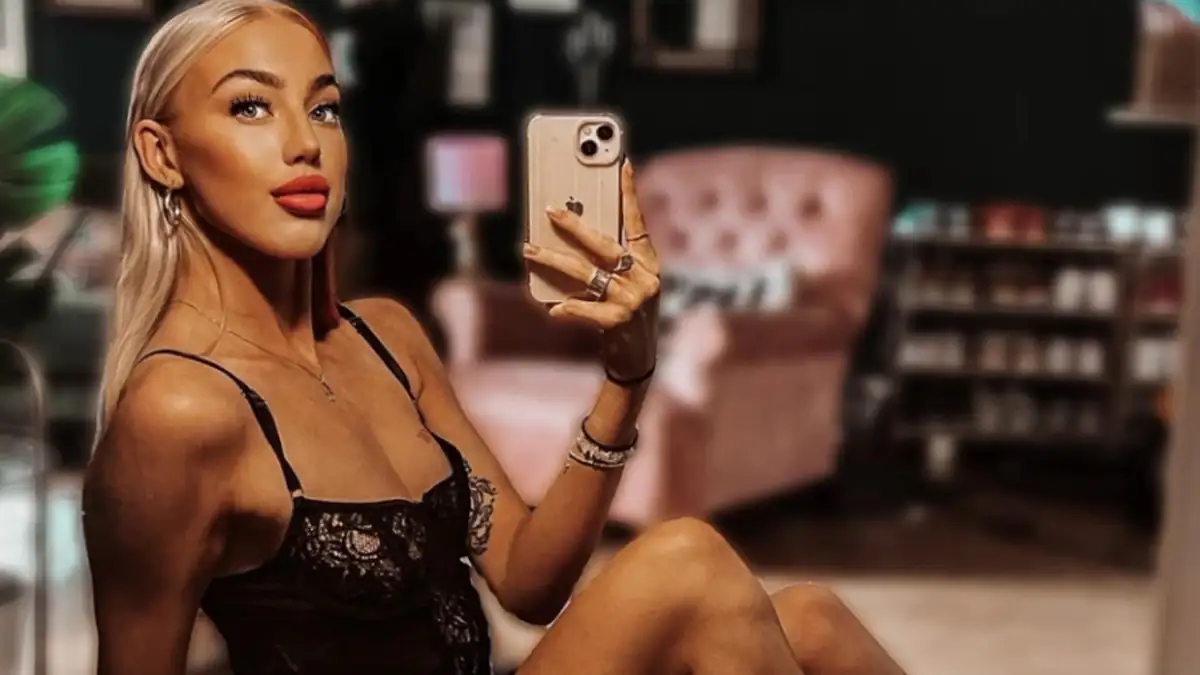 Cam-Girl beleidigt Männer und kassiert unglaubliche Summe