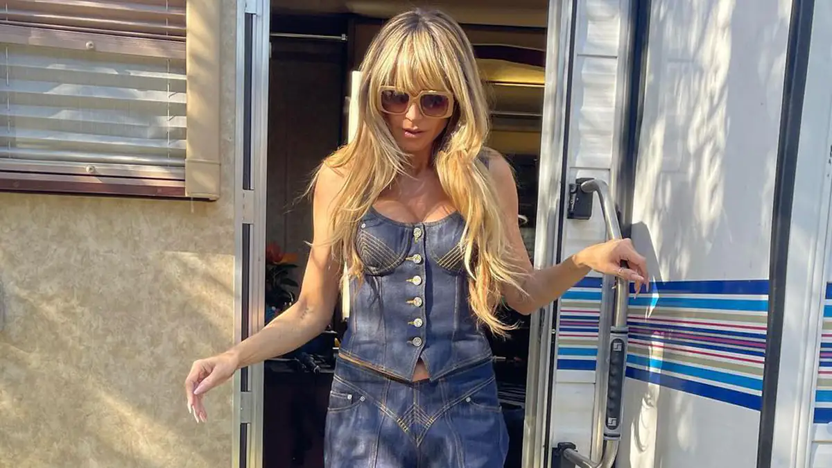 Nippel-Blitzer: Heidi Klum lässt auf Instagram tief blicken