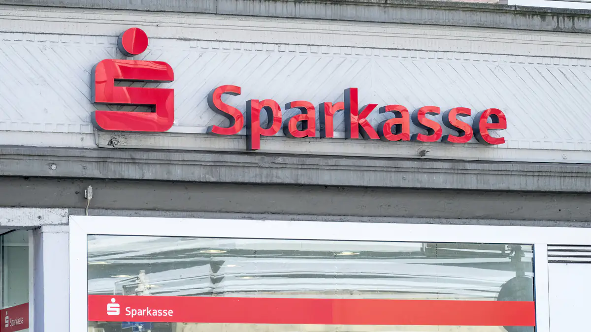 Geld in wenigen Sekunden: Alle Bankkunden von neuer Regel betroffen