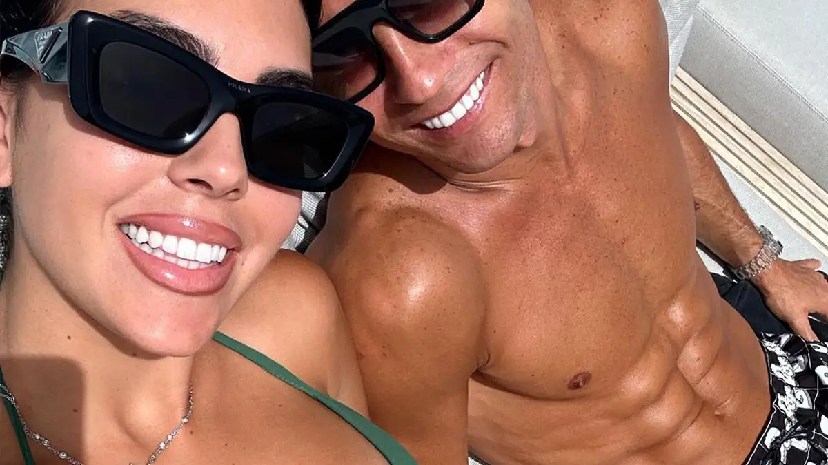 Georgina Rodriguez überrascht Ronaldo mit heißer Tanga-Show