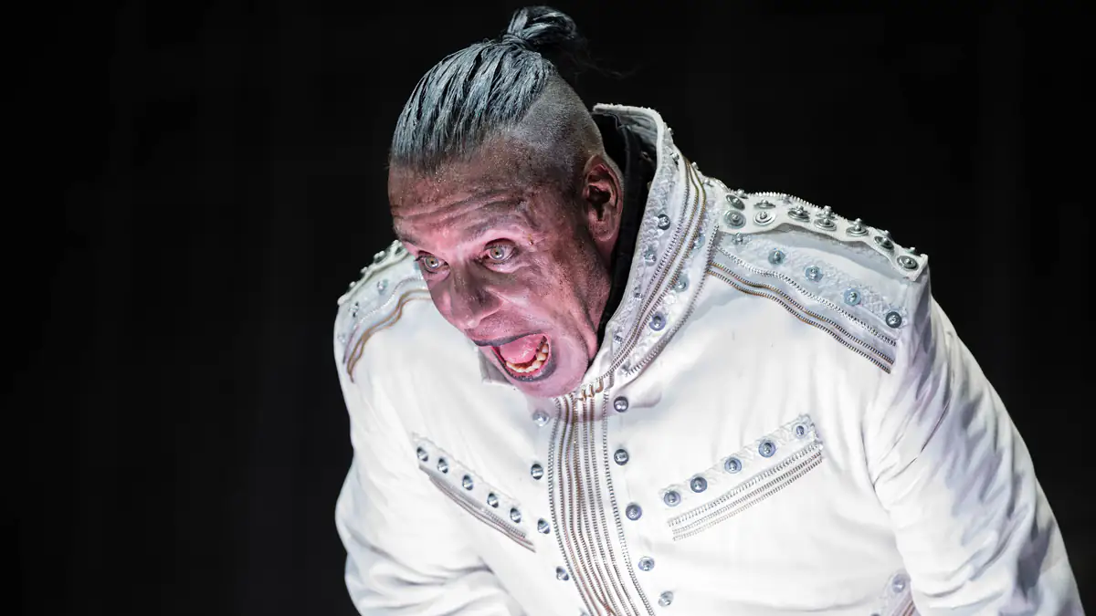 Frau enthüllt angebliche Affäre: Hatte Till Lindemann Sex mit einer 15-Jährigen?