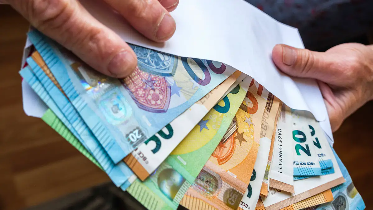 12 Monate Tagesgeld: Zinserhöhung für Neukunden und Bestandskunden  