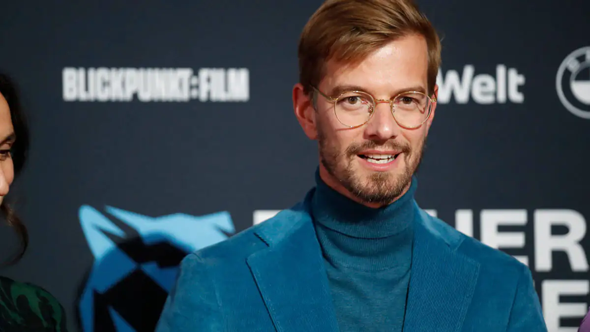 Joko Winterscheidt Vermögen: Wie reich ist der TV Entertainer wirklich?