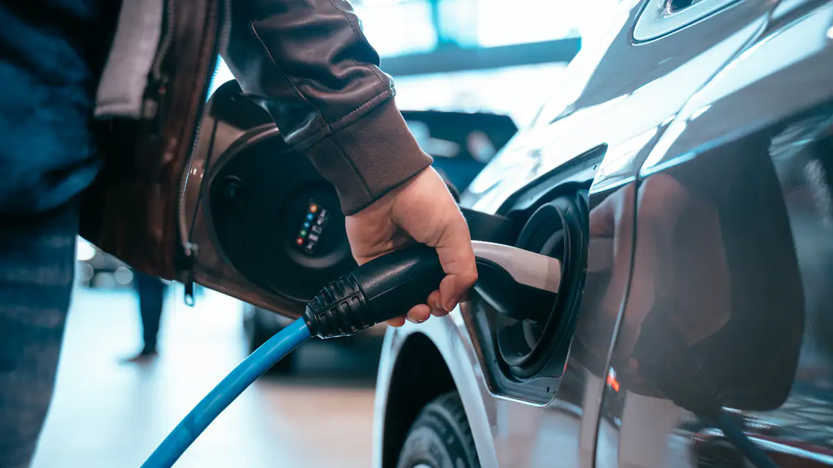 „Katastrophale Folgen“ drohen: Experte warnt vor Elektro-Autos