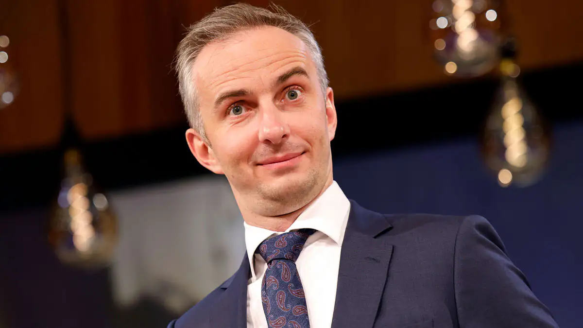 Jan Böhmermann Vermögen: Wie reich ist der Komiker?