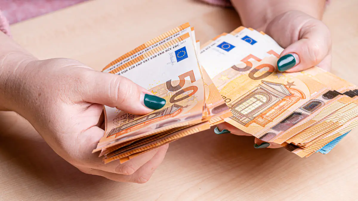 Höheres Nettoeinkommen: So viel Geld erhalten Berufstätige 2024