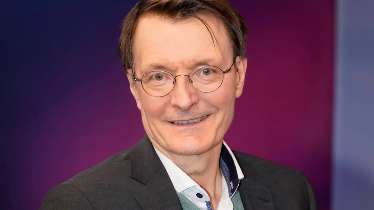 Karl Lauterbach: Auf der Berlinale zeigt er erstmals seine neue Freundin 