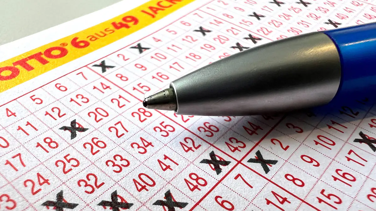 Mit nur 6,65 Euro: Deutscher sichert sich Mega-Gewinn im Lotto