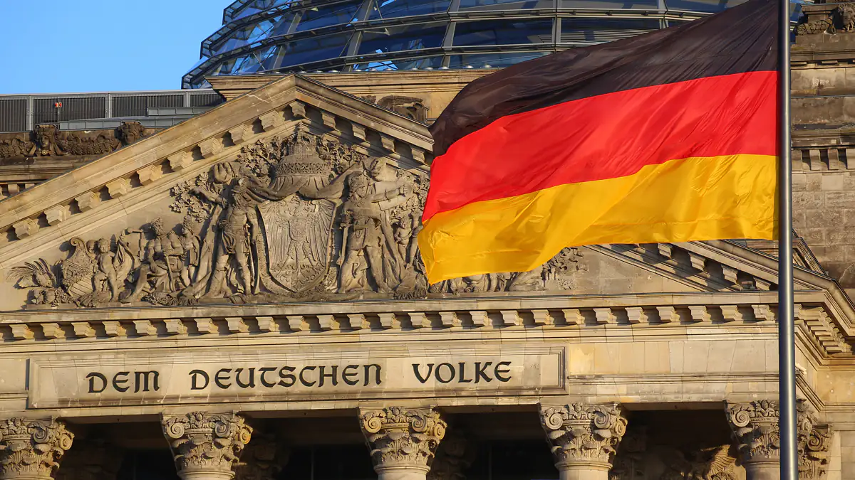 Fußball-EM 2024: Deutschlandfahne soll für Polizei verboten werden