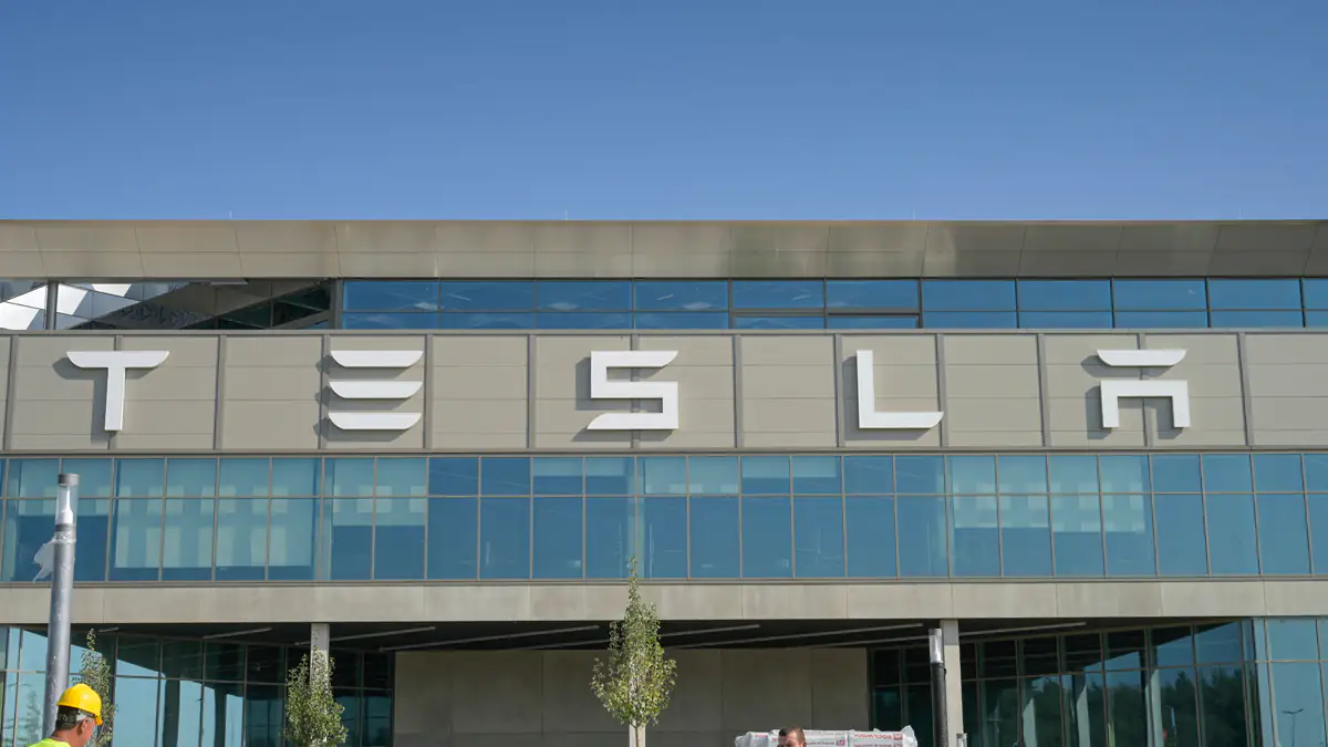 Tesla: Anschlag auf Gigafactory in Grünheide – „Vulkangruppe“ bekennt sich