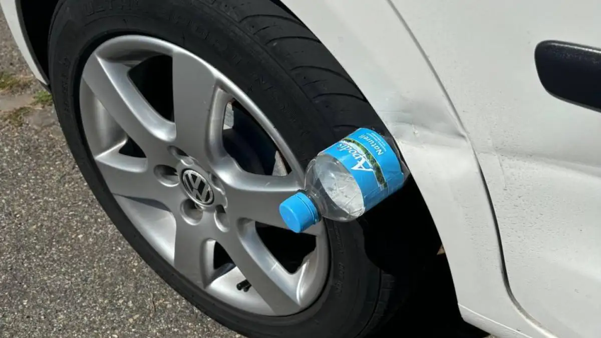 Hinterlistig: Autodiebe nutzen den Plastikflaschen-Trick