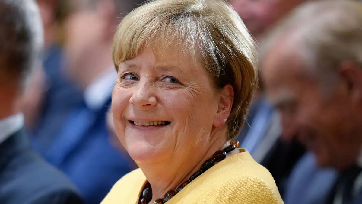 Milliardär Elon Musk beleidigt Angela Merkel – „Sollte Starlink nicht existieren?“