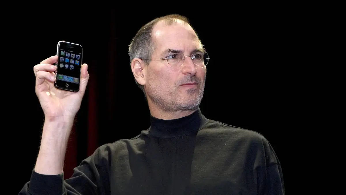 Apple Pläne 2027: Steve Jobs präsentiert das erste iPhone im Jahr 2007