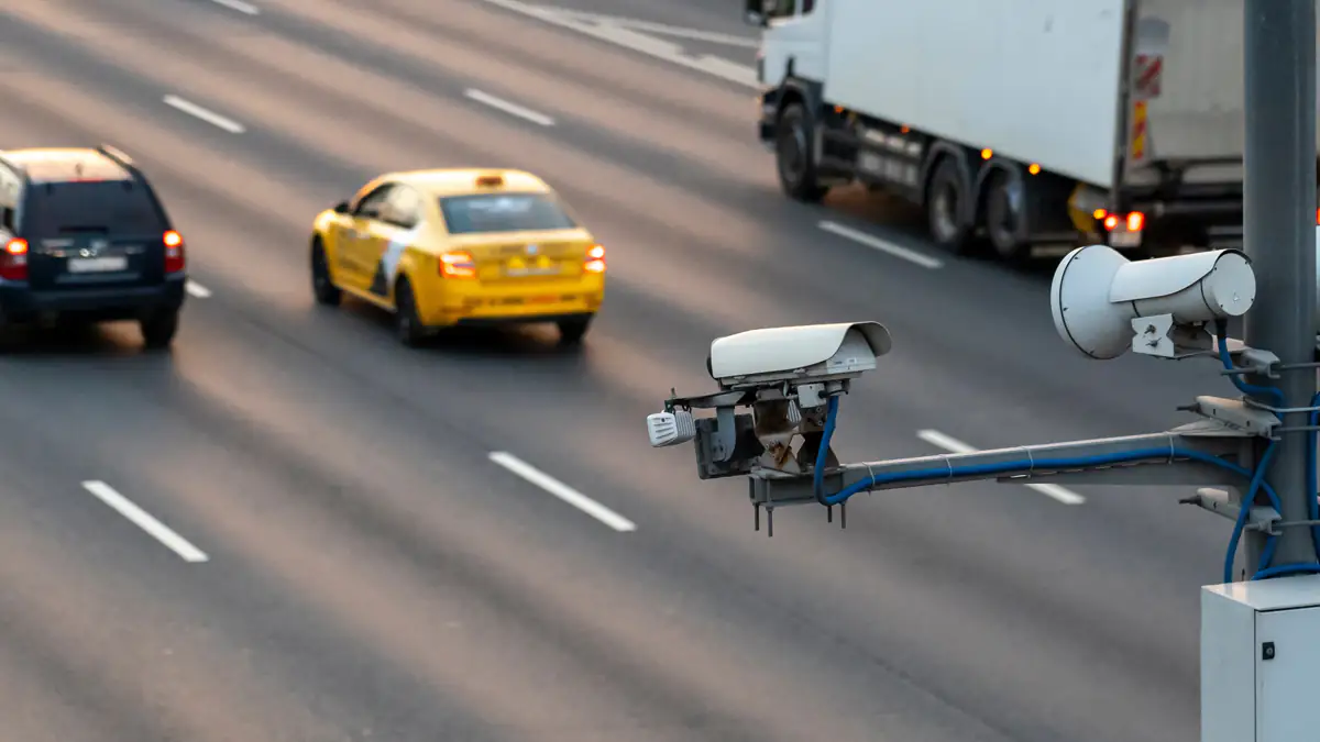 Neue Blitzer-Regeln für Urlauber: Beliebtes Reiseland führt Verbot ein