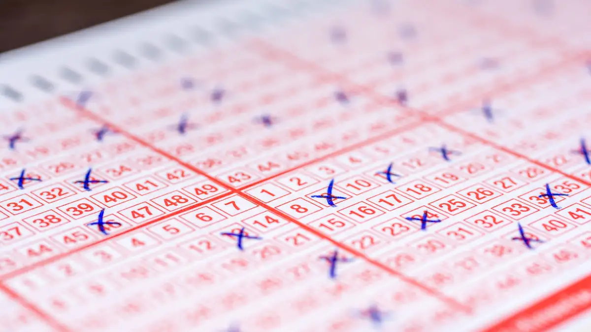 Rentnerin gewinnt Millionen-Jackpot: Wegen einer Regeländerung bekommt sie nichts vom Gewinn