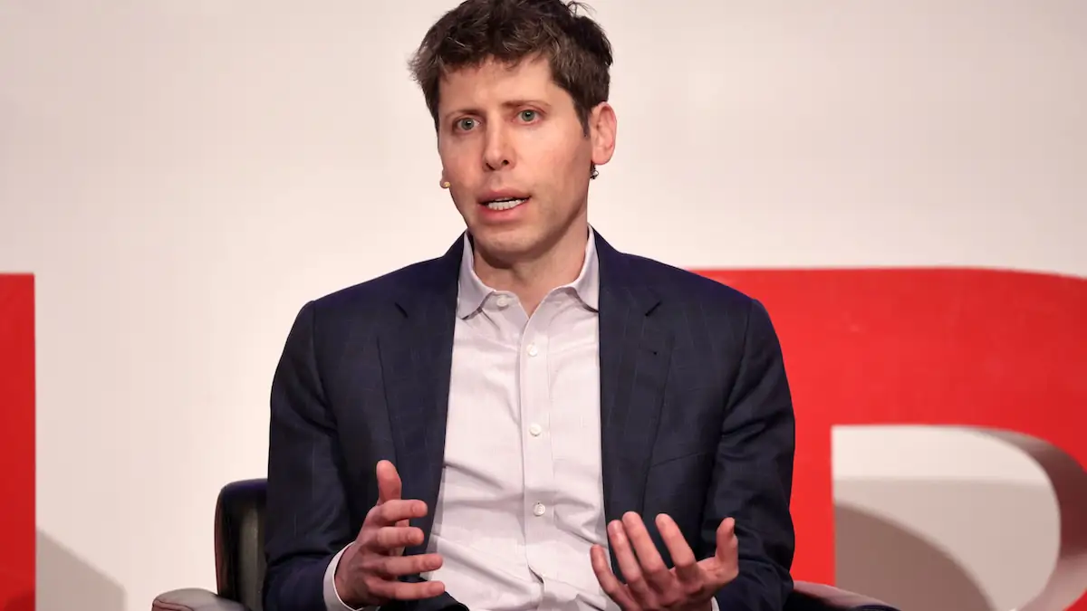 OpenAI-CEO Sam Altman bei einer Podiumsdiskussion