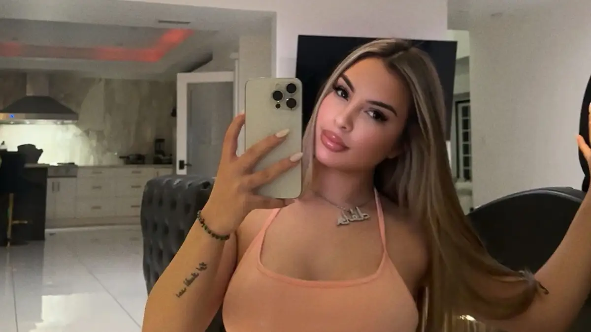 Delarosa: 22-jährige Sängerin in Los Angeles erschossen