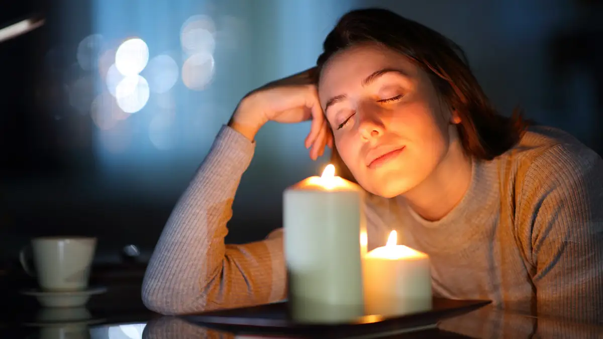 Einfacher Hausmittel-Trick lässt Kerzen deutlich länger brennen