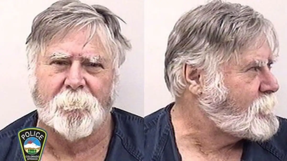 65-jähriger Mann raubt Bank aus und ruft „Frohe Weihnachten“