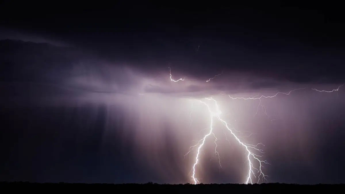 Heftige Gewitter: Nach heißen Temperaturen droht Dauerregen