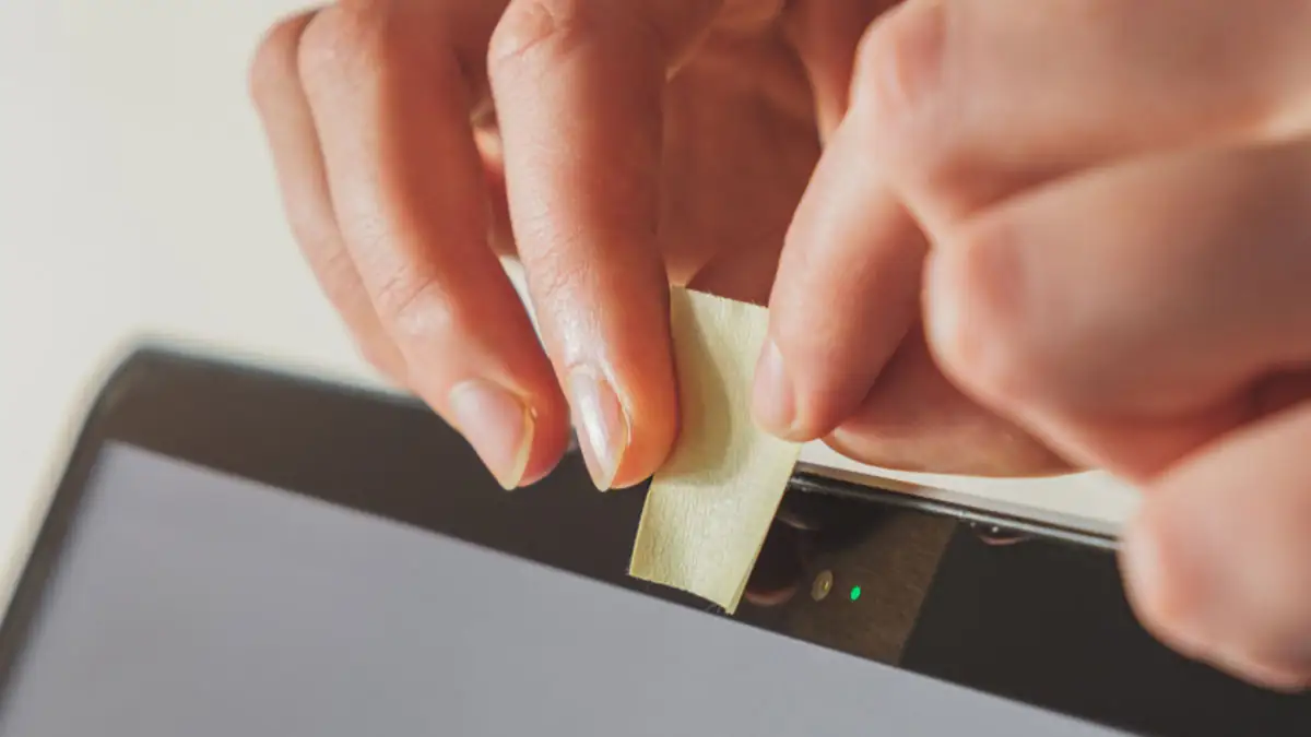 Apple warnt: Besser nicht die Webcam abkleben