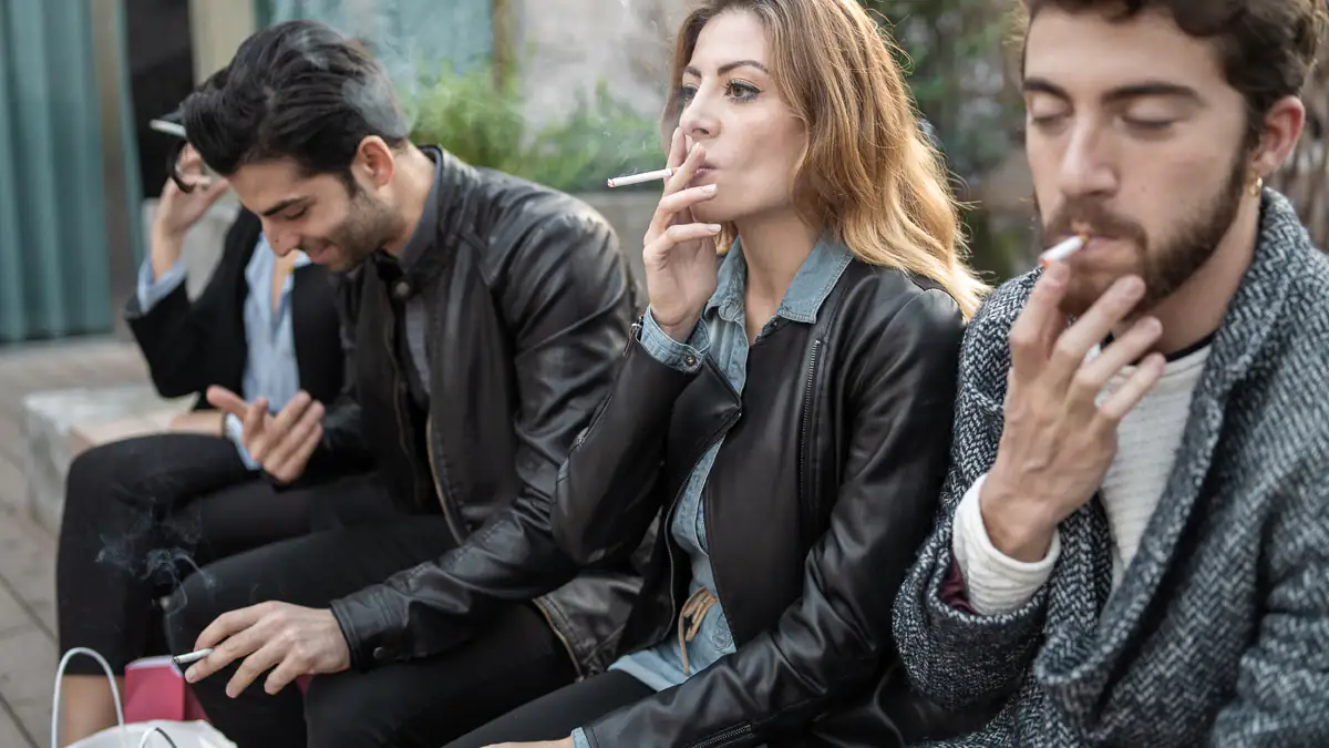 Freiluft-Konsum: Erste Stadt will strenges Rauchverbot verhängen