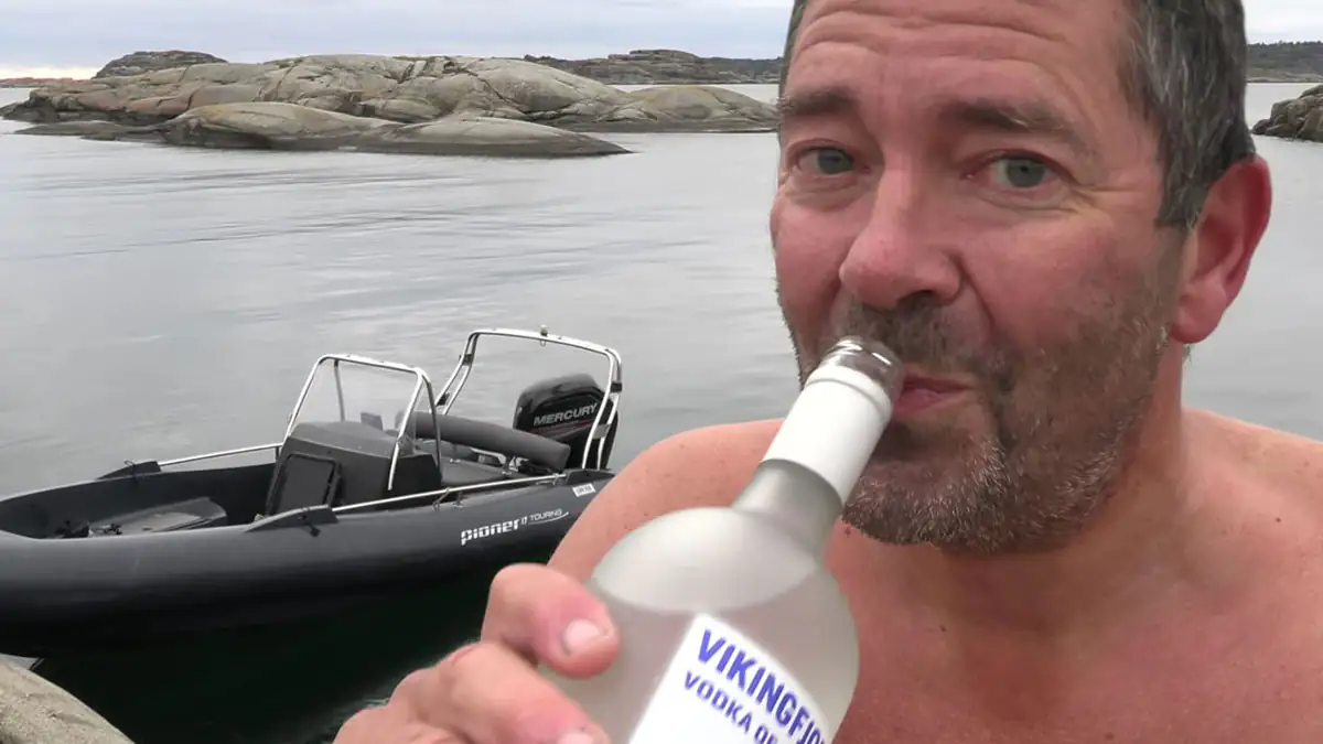 YouTuber stirbt bei Videodreh: "Apetor" Eckhoff bricht ins Eis ein