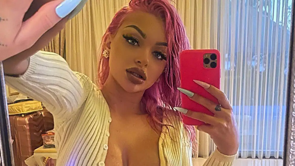 Video gelöscht: Katja Krasavice wirft TikTok Sexismus vor