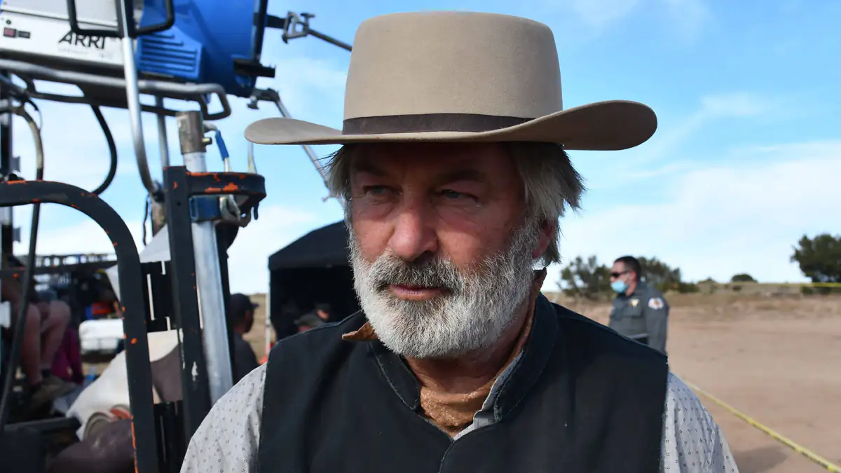 Momente nach Todesschuss: Neue Aufnahmen von Alec Baldwin veröffentlicht