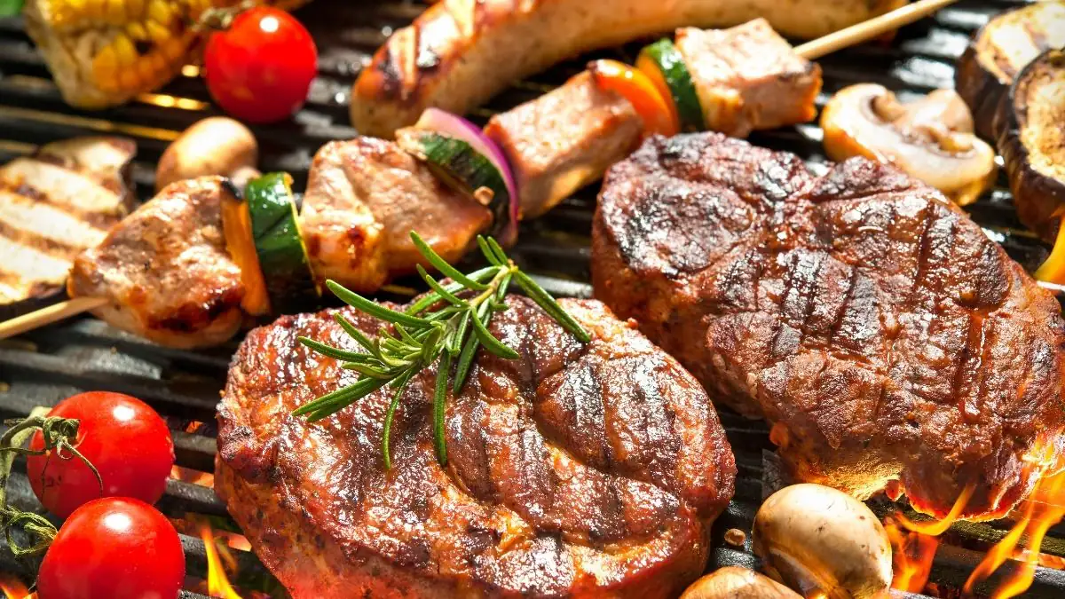 Erster Discounter senkt Fleisch-Preise