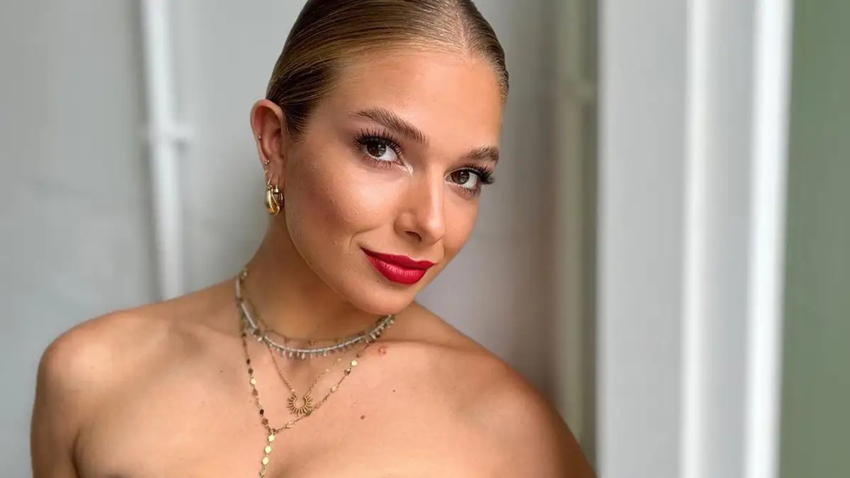 Lola Weippert teilt Nacktfoto und verkündet wichtige Botschaft