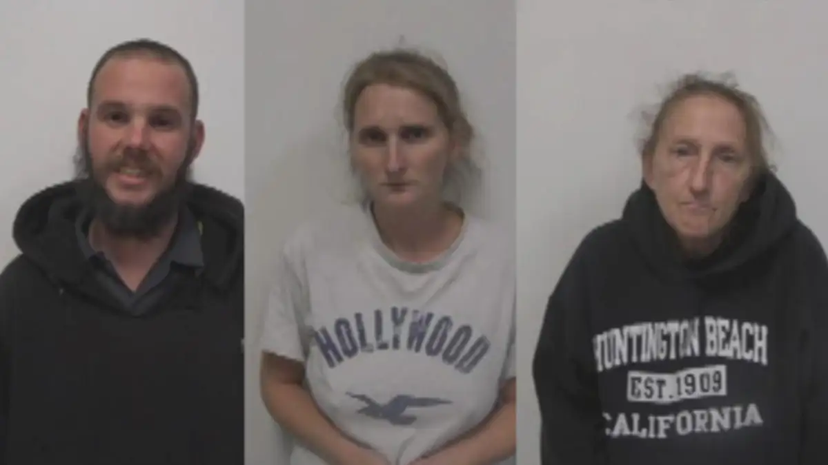 Neunjähriger zum Leben in Hundehütte gezwungen