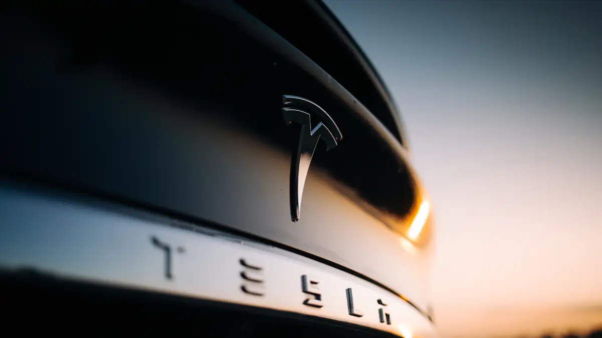 Tesla blamiert Apple mit neuem Produkt
