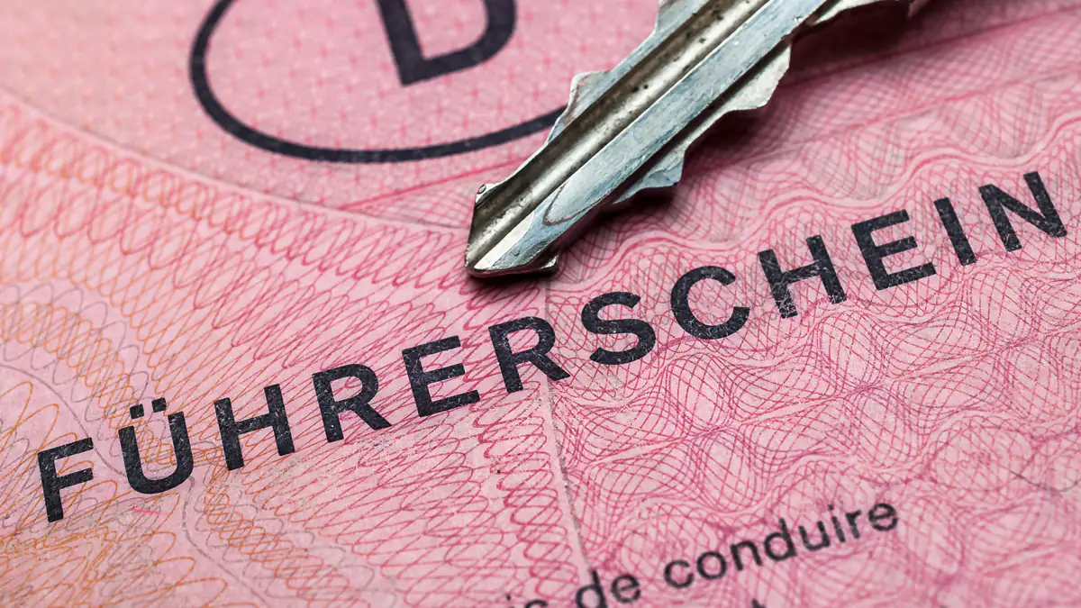 Frist beendet: Diese Jahrgänge dürfen nicht mehr mit ihrem Führerschein fahren