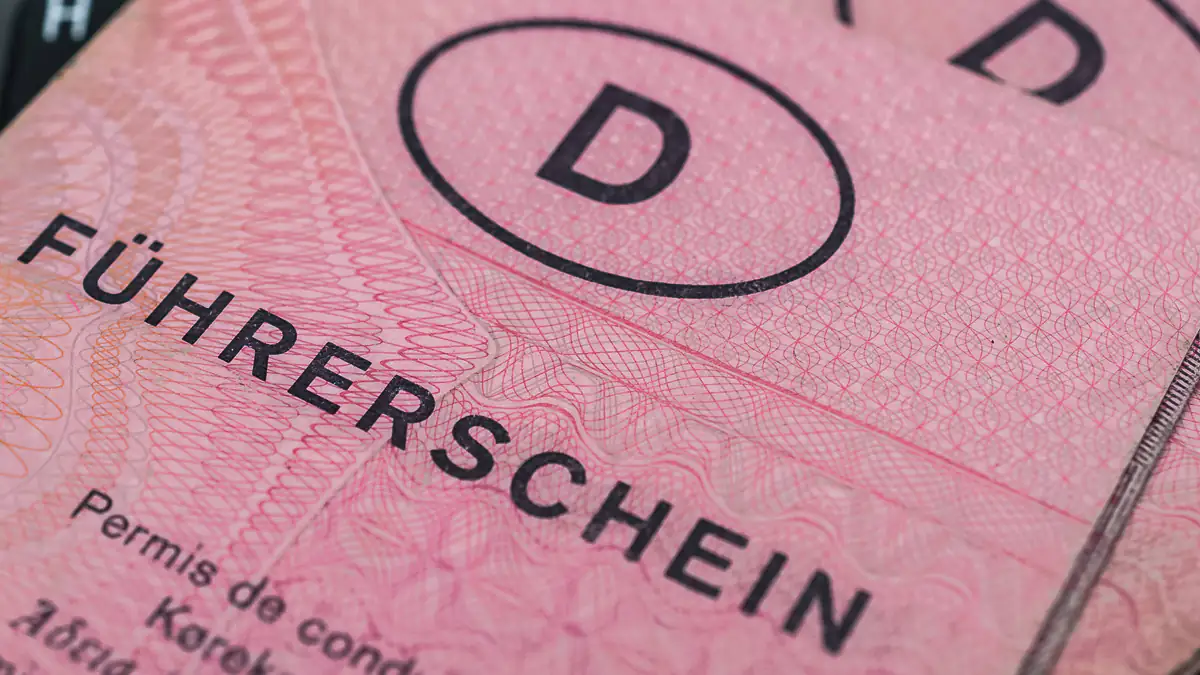 Auf dem Führerschein: Schlüsselzahl 181 hat für bestimmte Personengruppe eine wichtige Bedeutung