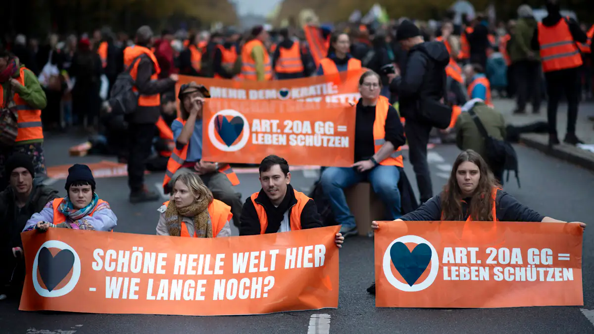 "Letzte Generation": So viel Geld verdient man als Klima-Aktivist