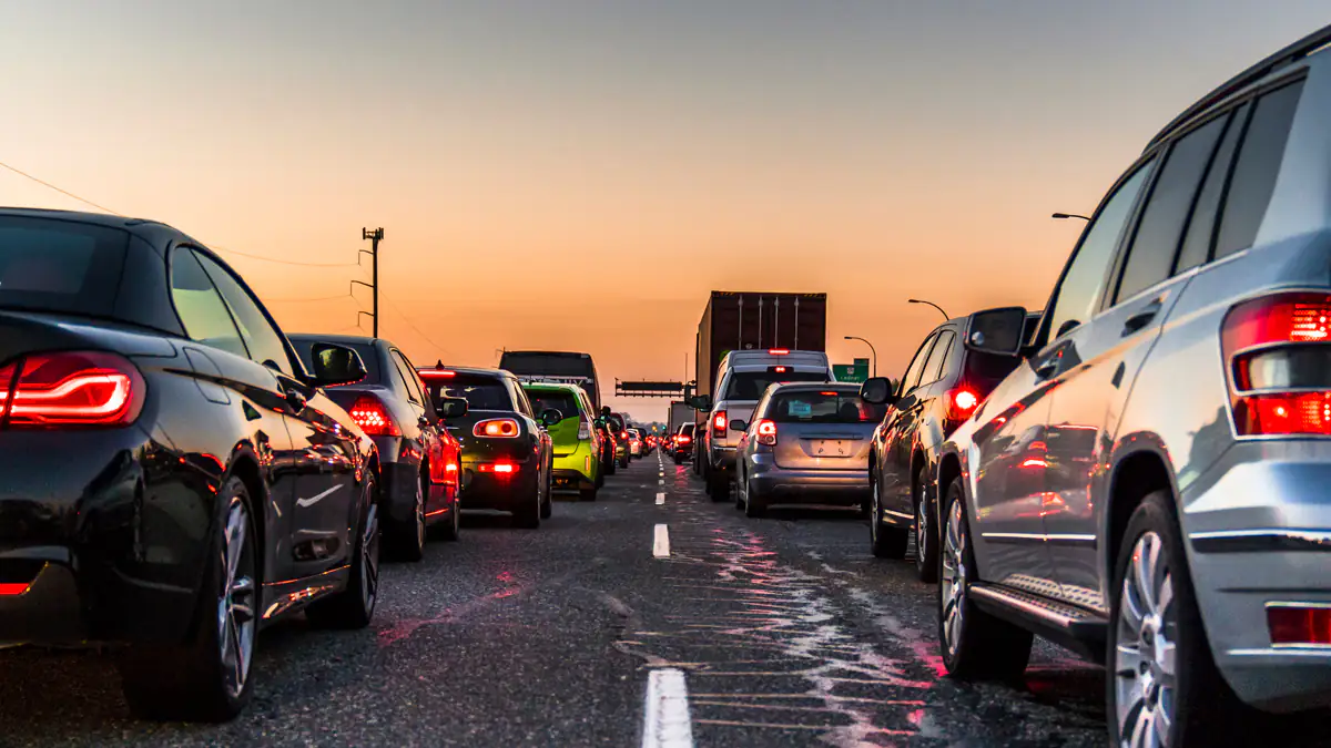 Autofahrer müssen "20-Sekunden-Regel" beachten – Bußgeld und Punkt drohen