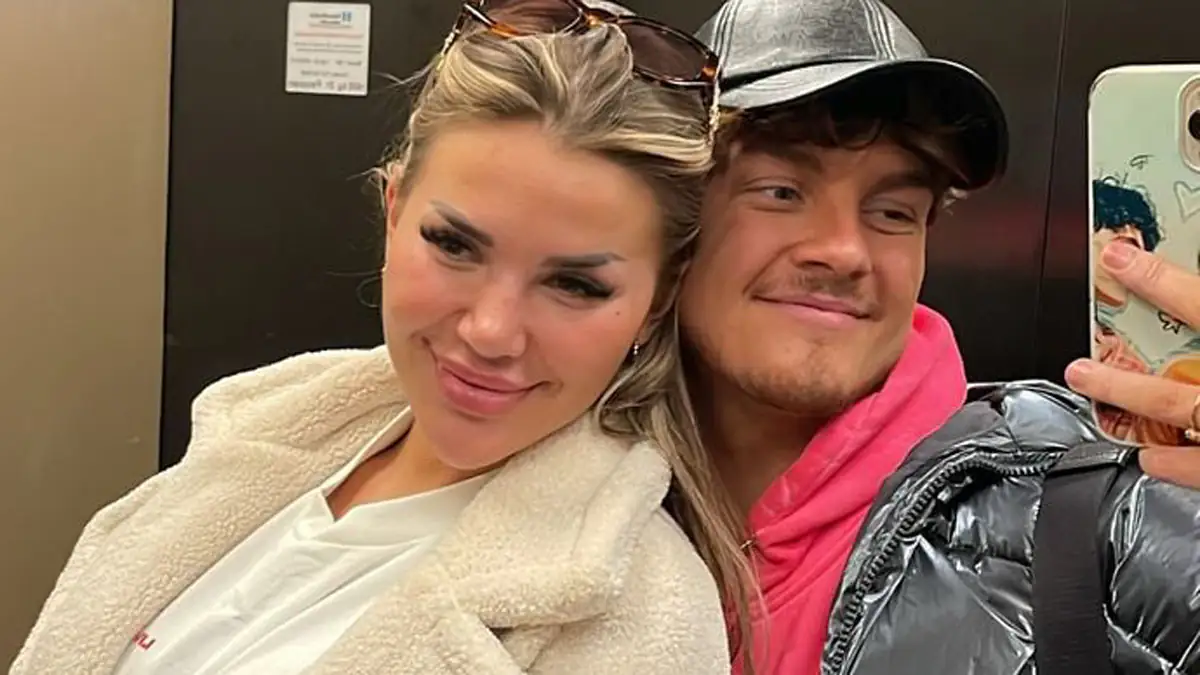 Twenty4Tim packt über Sex mit Kim Virginia Hartung aus