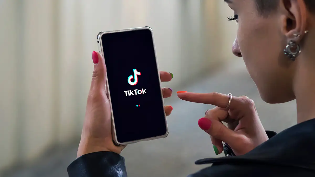 TikTok: Experten warnen vor neuem Trend „Legging Legs“