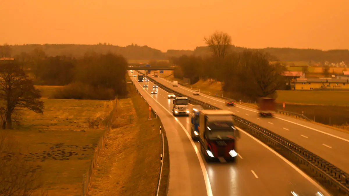 „Blutregen“: Riesige Staubwolke zieht auf Deutschland zu