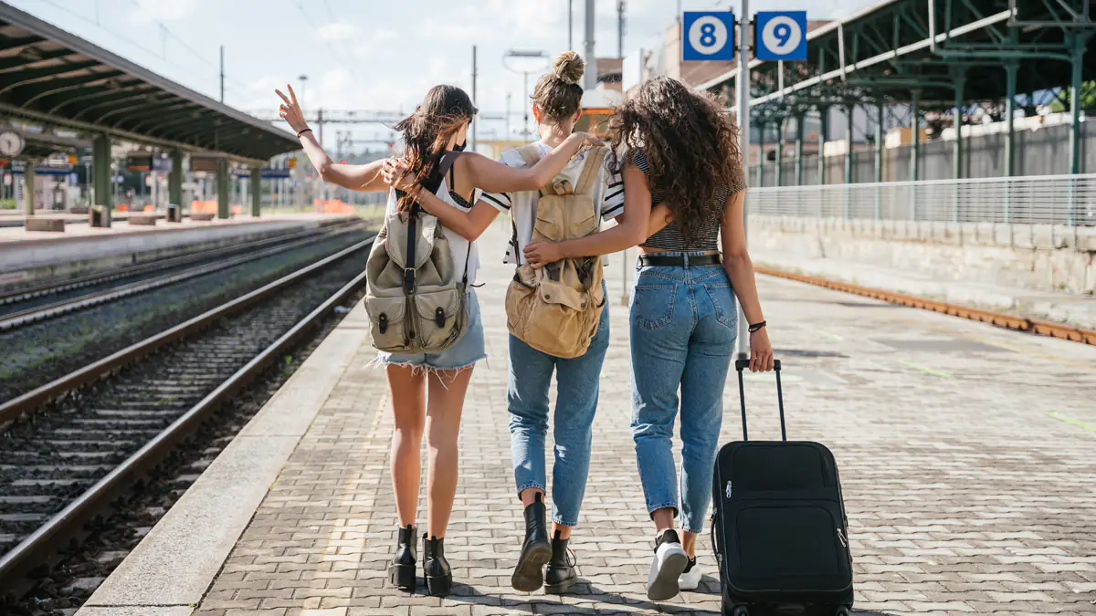 Ab Juli: Nachbarland führt kostenloses Klimaticket für tausende Bürger ein