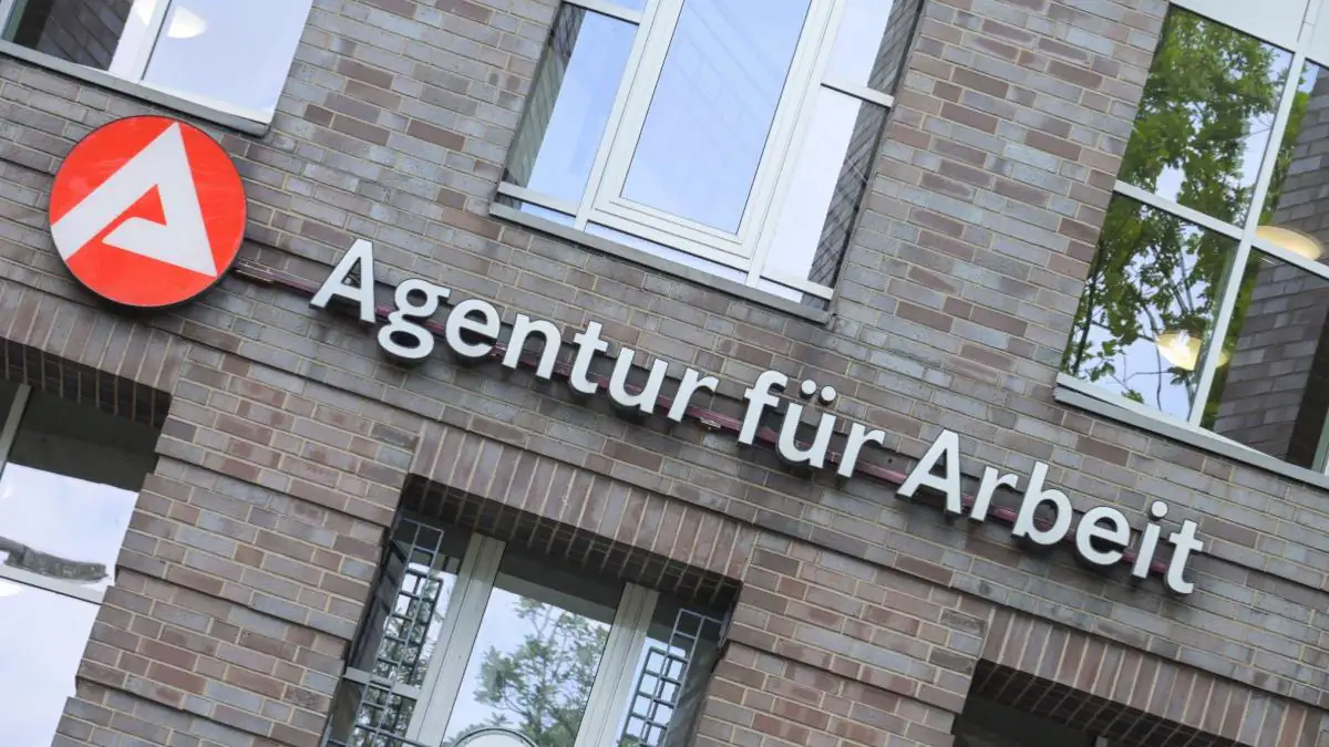 Zahl der Arbeitslosen steigt